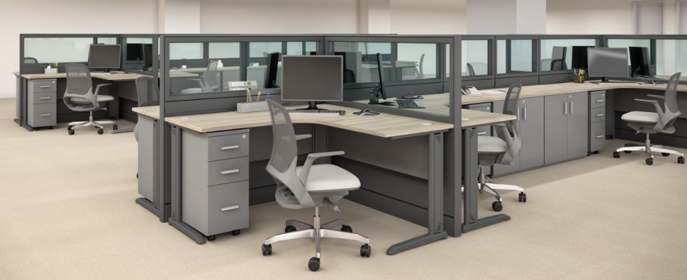 Estação de Trabalho com Biombo Estrutural